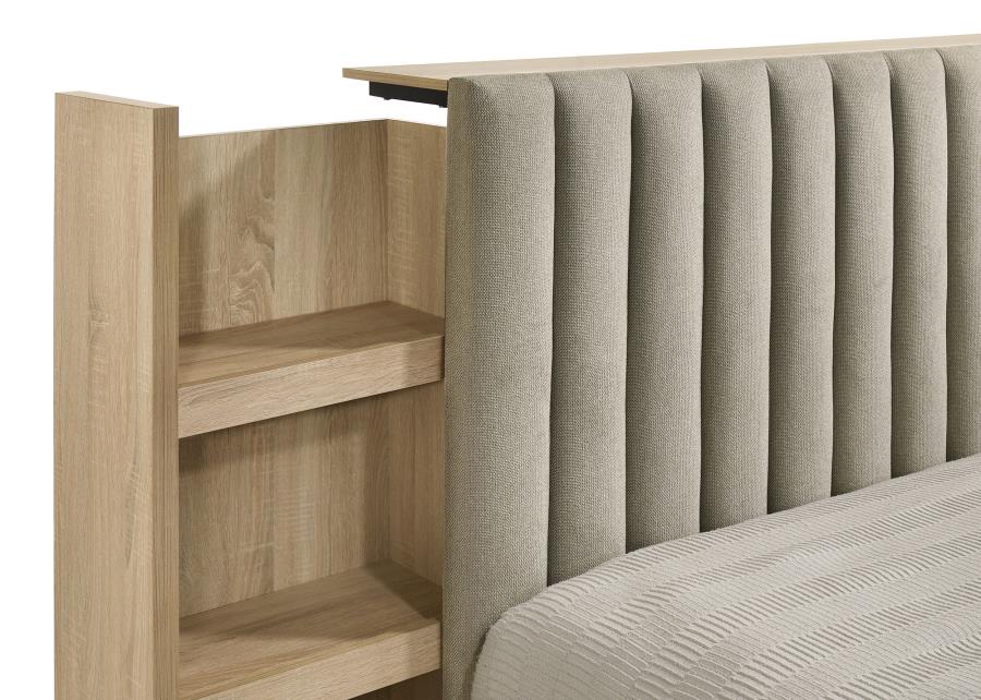 Arielle 5 Piece Light Oak Queen Bedroom Set