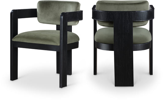Sacha Velvet Upholstered Dining Chair – Luxurious Tufted Seating with Modern Flair