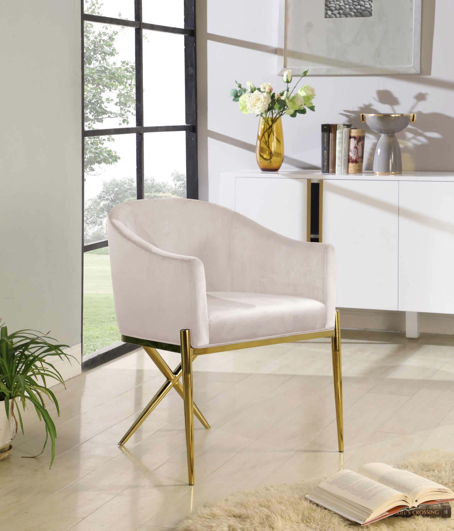Xavier Velvet Upholstered Dining Chair – Sophisticated Modern Dining Room Seating