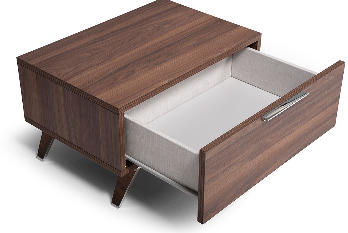 Nova Domus Brooklyn - Italian Modern Walnut Bed + Nightstands Set