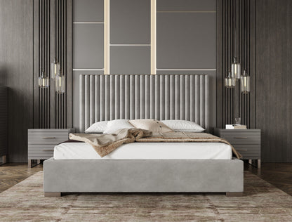 Modrest Splendor Silver & Grey Velvet Upholstered Platform Bed Set – Luxurious Modern Bedroom Design