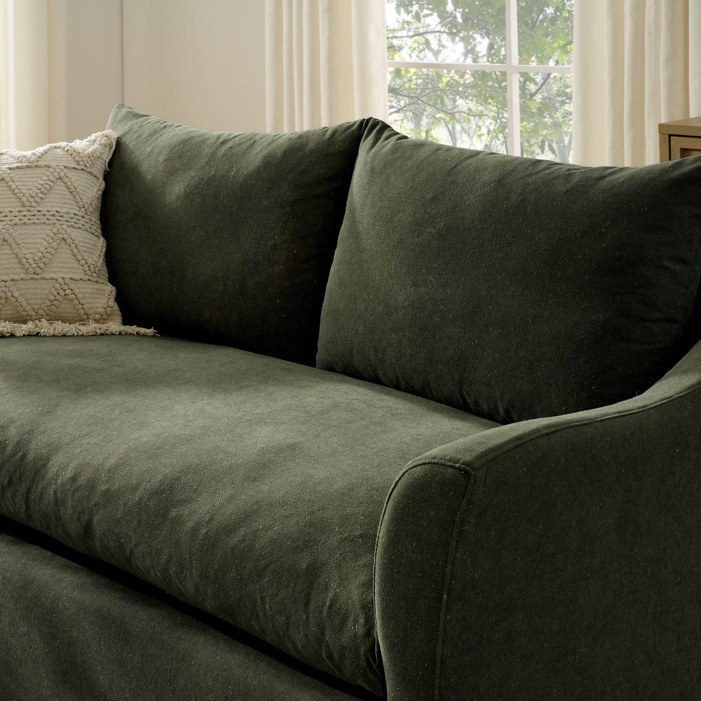 Somerset 70" Linen Blend Loveseat