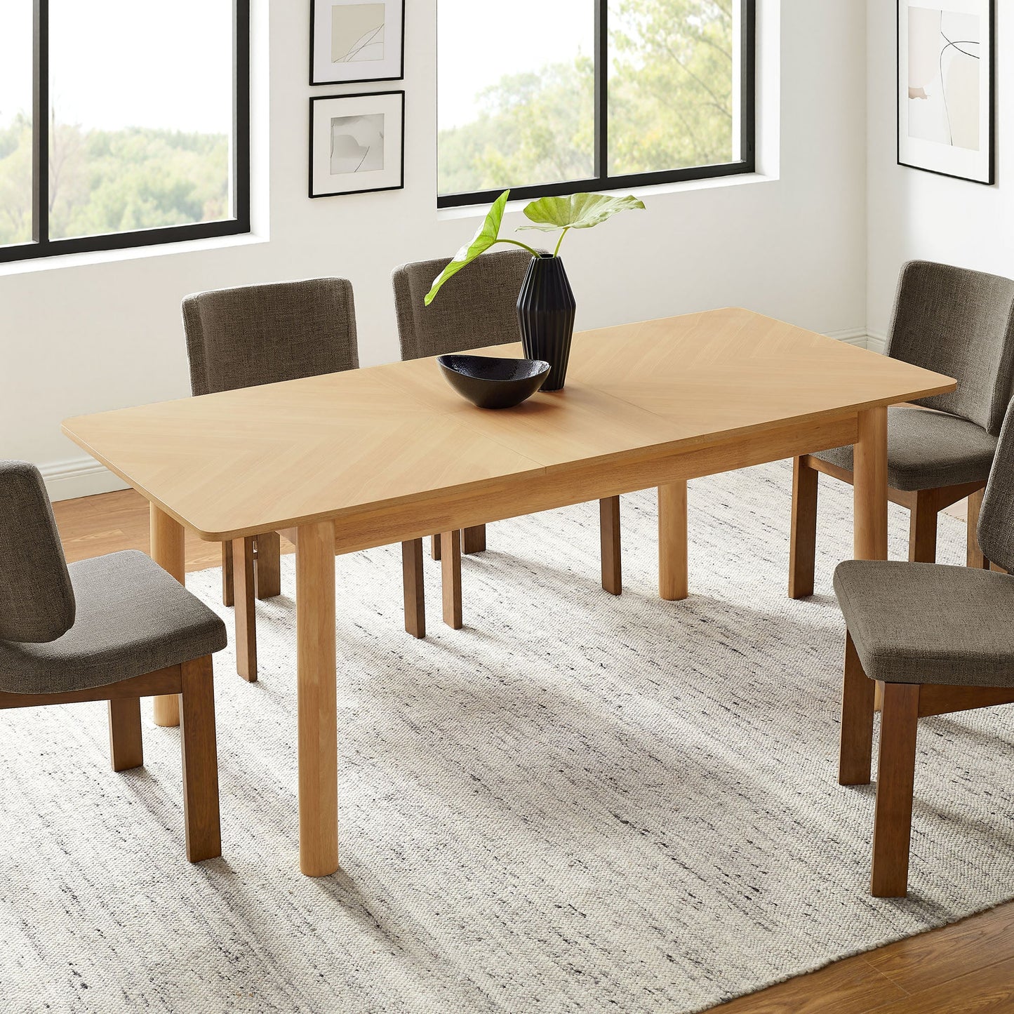 Alba Extendable Dining Table – Modern Wood Dining Table with Extension Leaf for 6–8 People