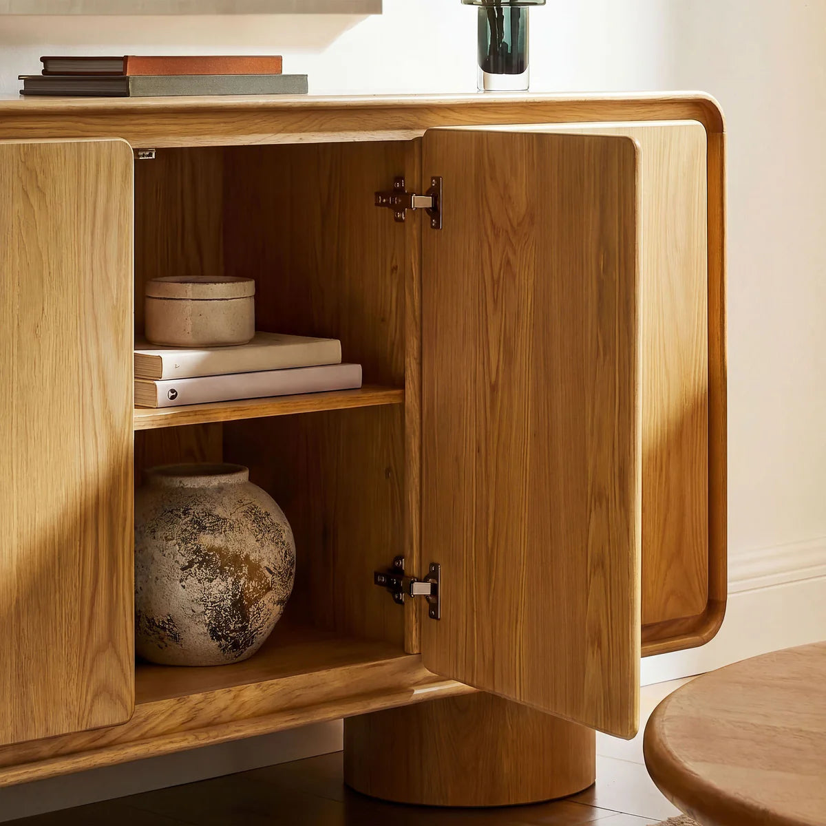 Lumo Modern Curved Edge 3‑Door Cabinet