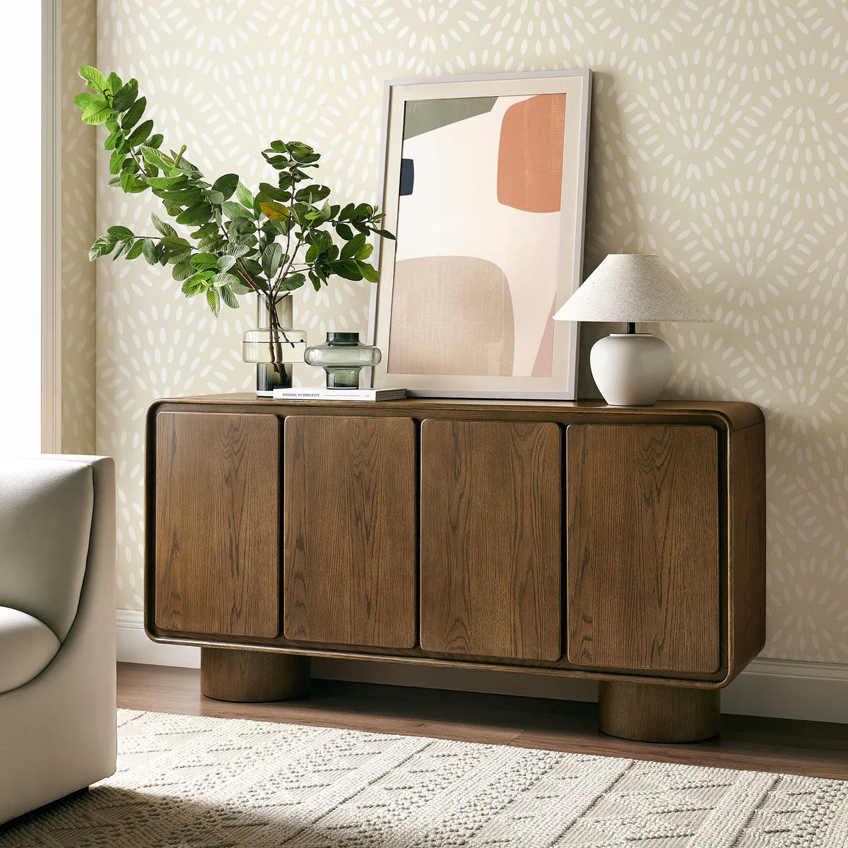 Lumo Modern Curved Edge 4‑Door Cabinet