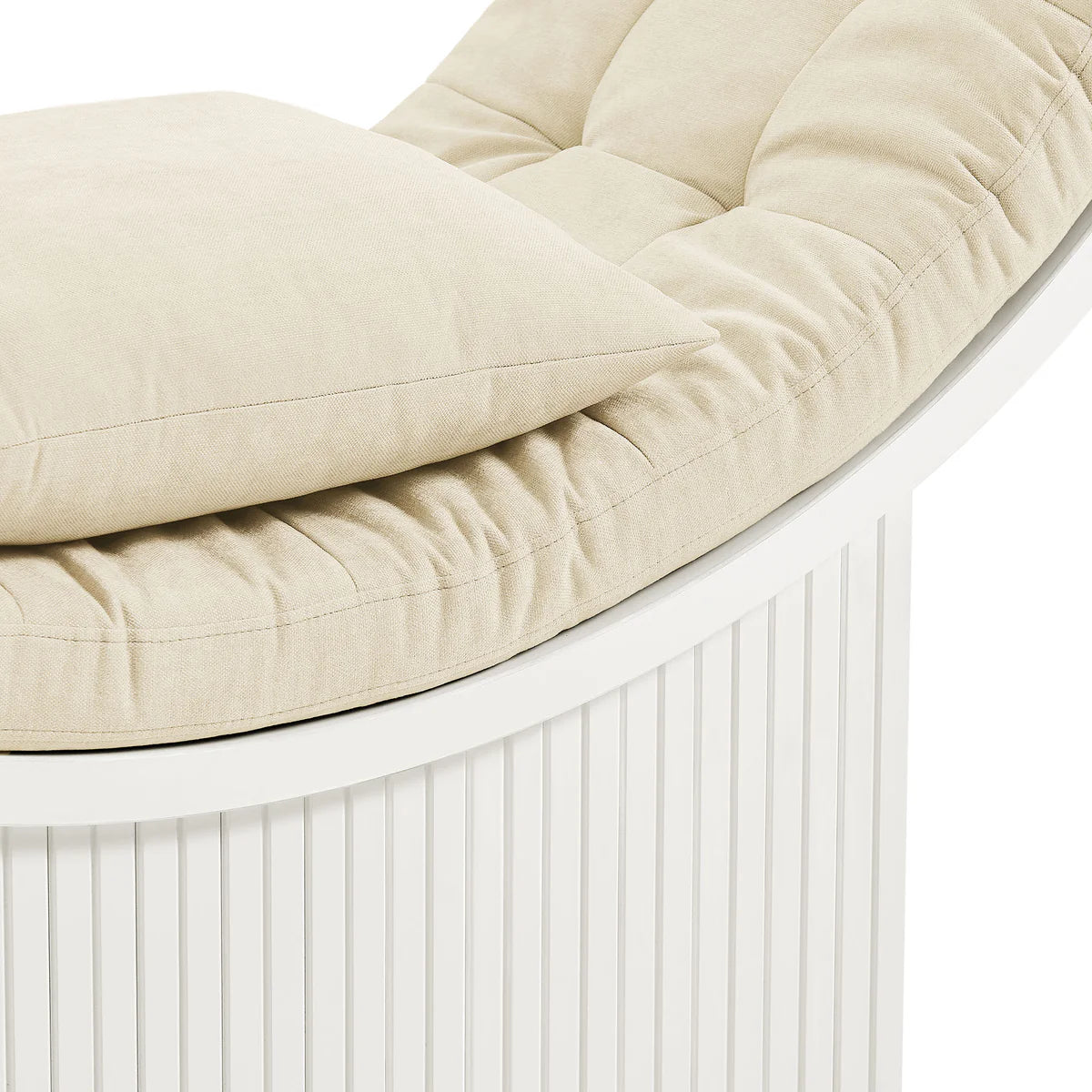 Aperture Circular Alcove Lounge Chair