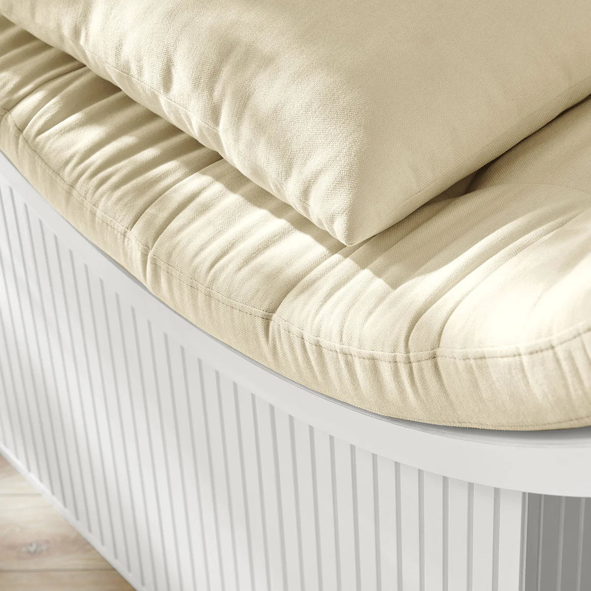 Aperture Circular Alcove Lounge Chair