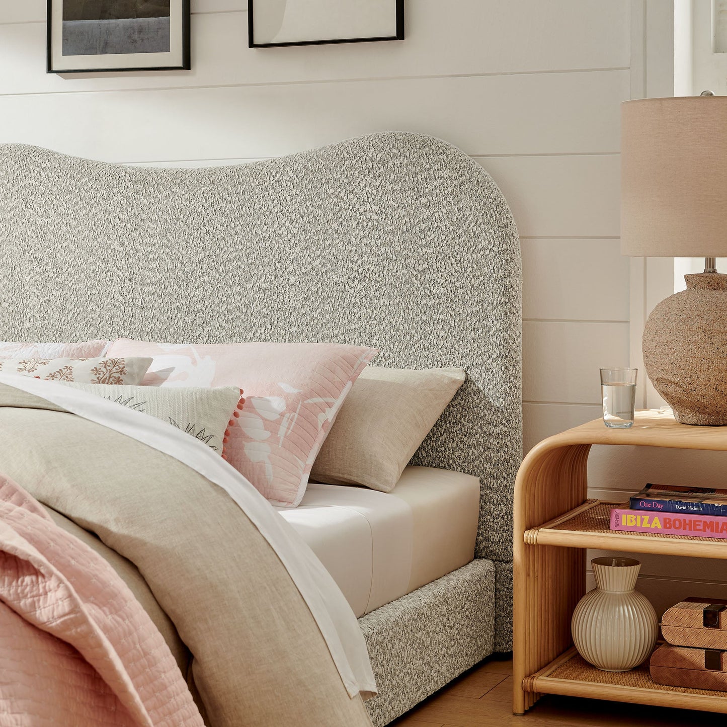 Seluna Boucle Queen Platform Bed – Stylish Upholstered Bed Frame