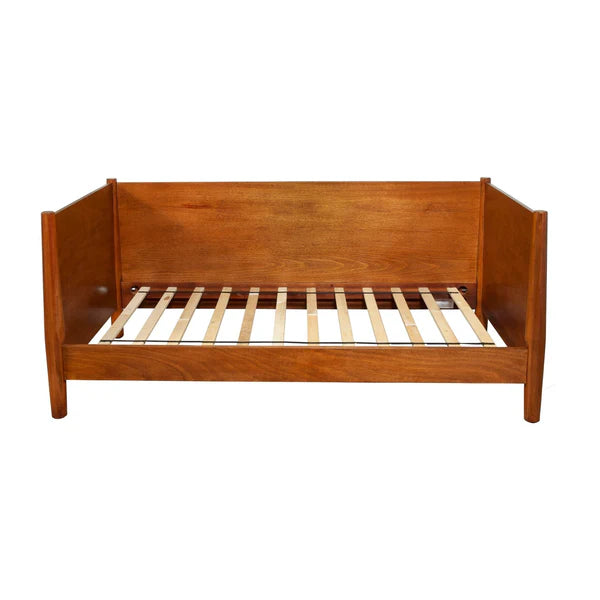 Flynn Acorn Day Bed - Versatile Design with Warm Acorn Finish