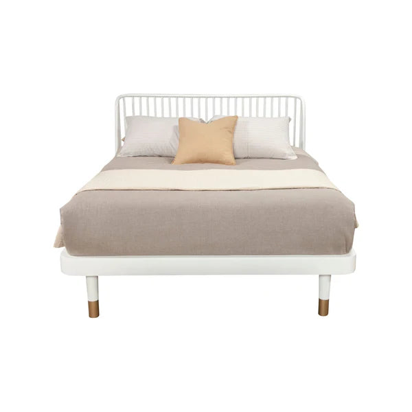 Madelyn Slat Back Platform Bed - Modern Elegance with Classic Detail