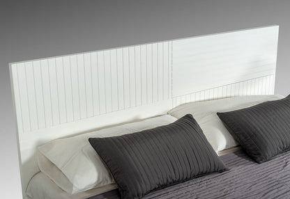 Valencia White Matte Platform Bed with Black Metal Legs