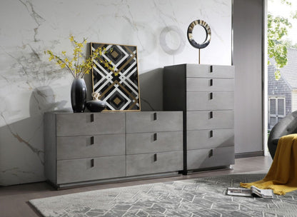 Modrest Buckley - Modern Grey Crackle Chest